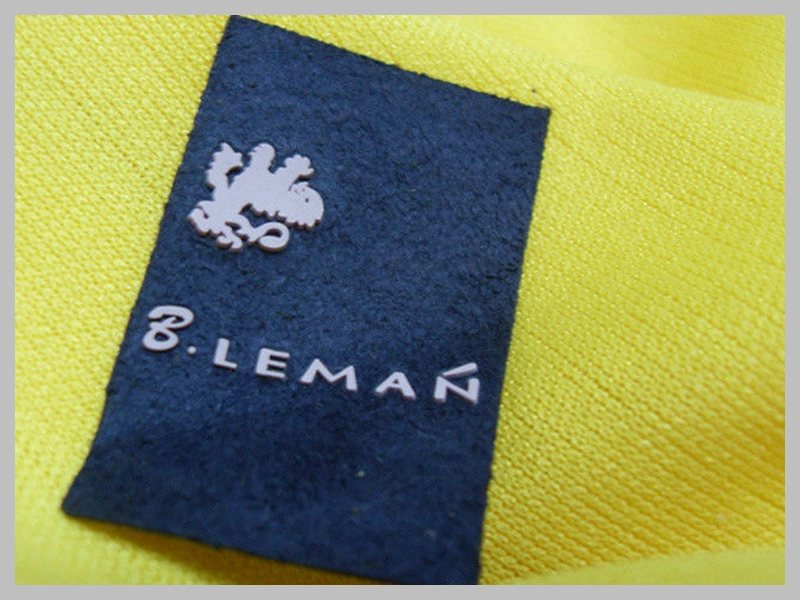 3D Embossed Transparent Rubber Garment Labels Thumb