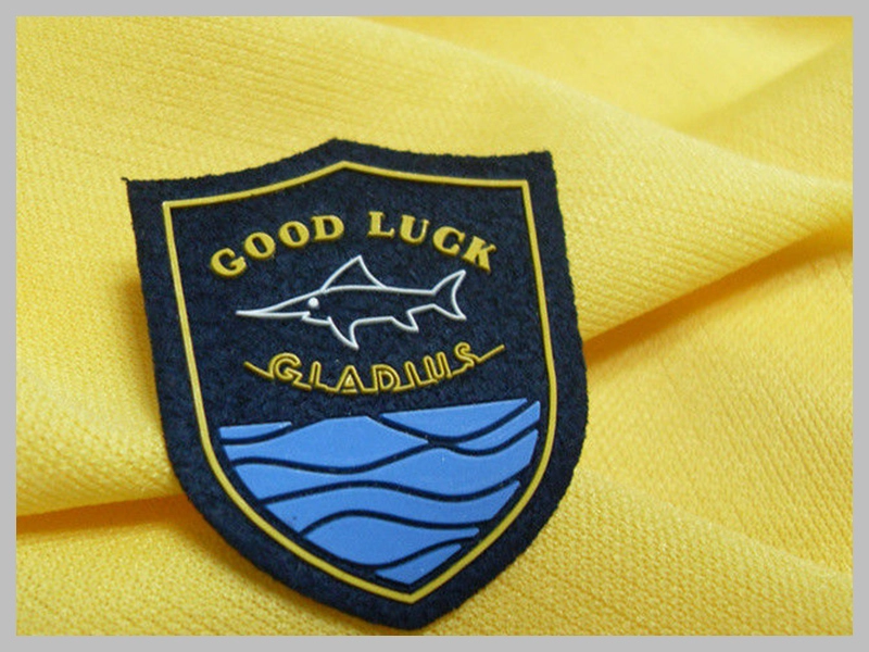 3D Embossed Transparent Rubber Garment Labels Thumb