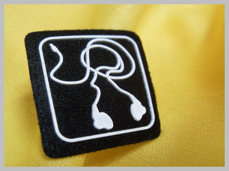 Custom Embossed 3D Rubber Silicon Badge for Shoes