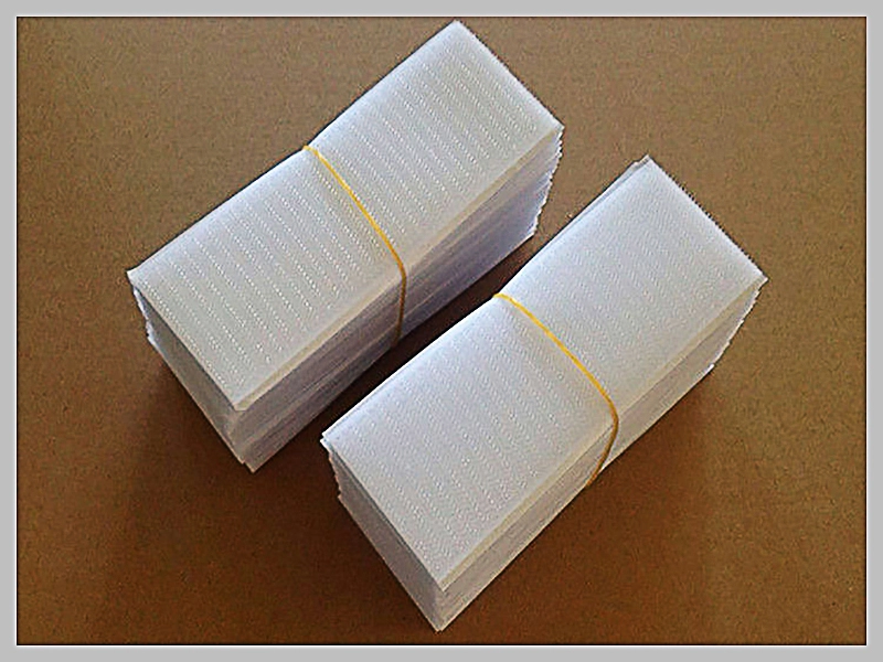 White Square-Shape Self-Adhesive Hook and Loop Thumb