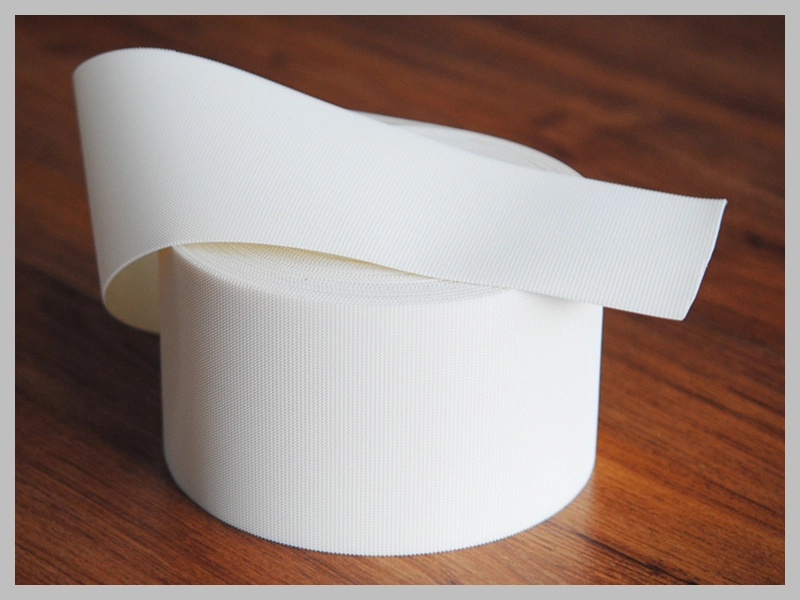 Colored Injection Hook for Garment Accessories Thumb