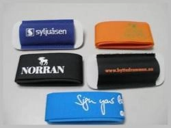 Cross-Country Ski Holder Tie